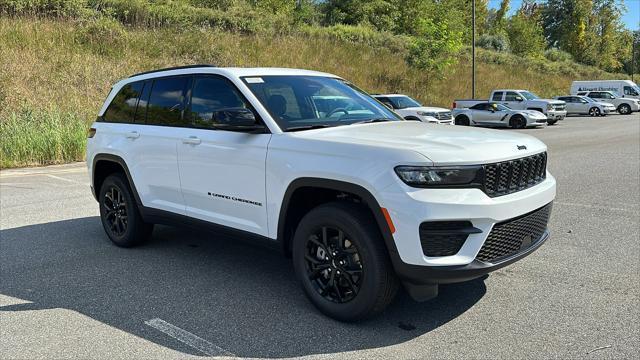 new 2025 Jeep Grand Cherokee car, priced at $45,298