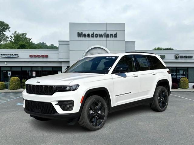 new 2025 Jeep Grand Cherokee car, priced at $46,998