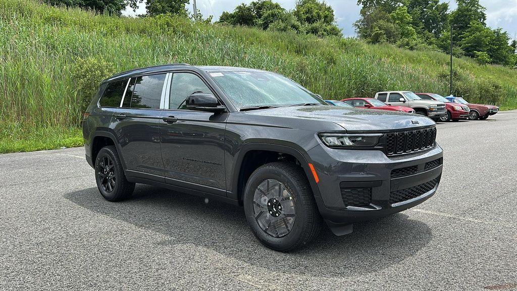 new 2025 Jeep Grand Cherokee L car, priced at $48,598