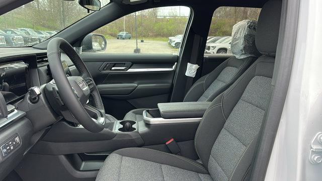 new 2025 GMC Terrain car, priced at $33,395
