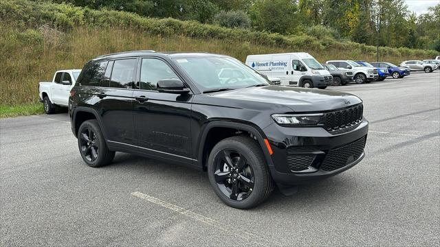 new 2025 Jeep Grand Cherokee car, priced at $47,698