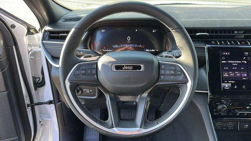 new 2025 Jeep Grand Cherokee car