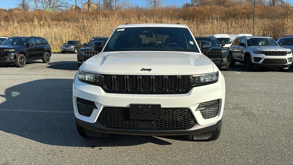 new 2025 Jeep Grand Cherokee car