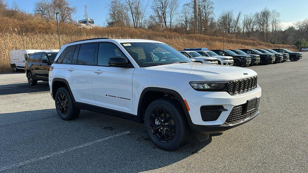 new 2025 Jeep Grand Cherokee car