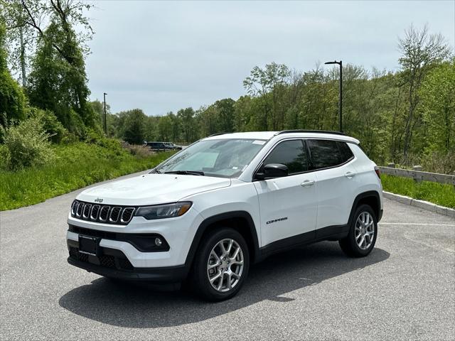 new 2024 Jeep Compass car, priced at $33,198
