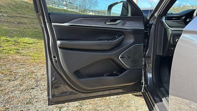 used 2022 Jeep Grand Cherokee 4xe car, priced at $32,990