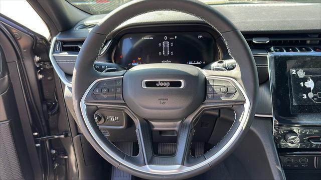 new 2025 Jeep Grand Cherokee car, priced at $47,698