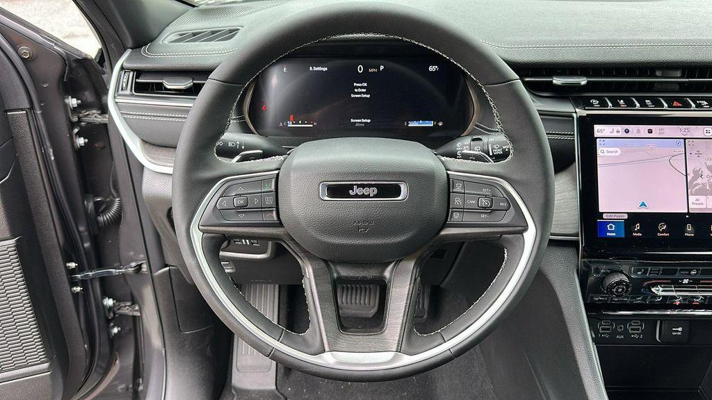 new 2025 Jeep Grand Cherokee car