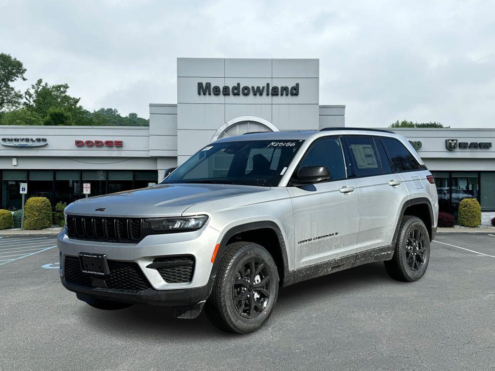 new 2025 Jeep Grand Cherokee car, priced at $46,530