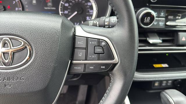 used 2023 Toyota Highlander car, priced at $33,496