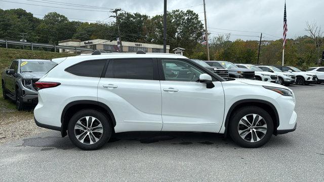 used 2023 Toyota Highlander car, priced at $33,496