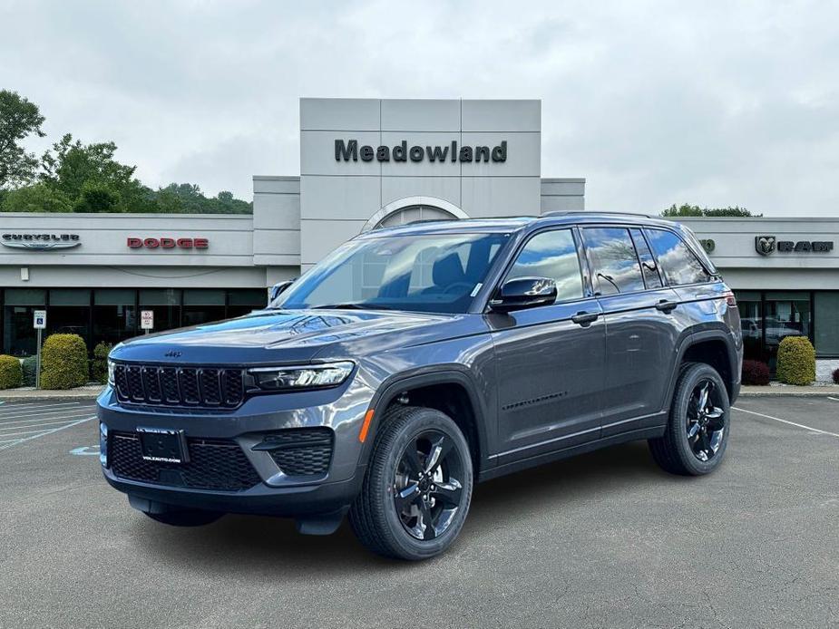 new 2025 Jeep Grand Cherokee car, priced at $48,175