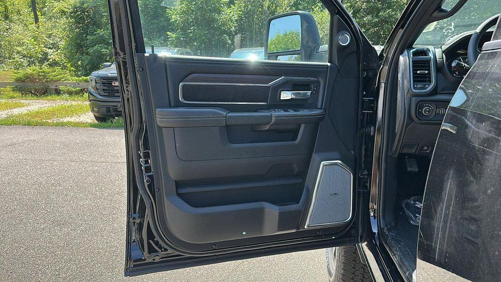 new 2025 Ram 2500 car, priced at $84,998