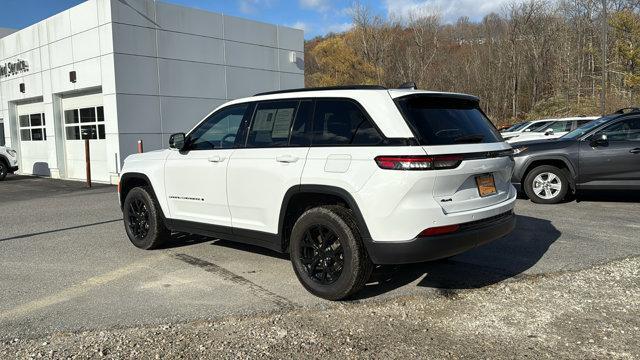 used 2024 Jeep Grand Cherokee car, priced at $35,490