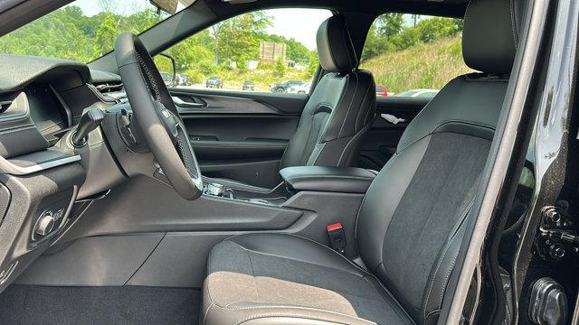 new 2025 Jeep Grand Cherokee L car, priced at $49,480