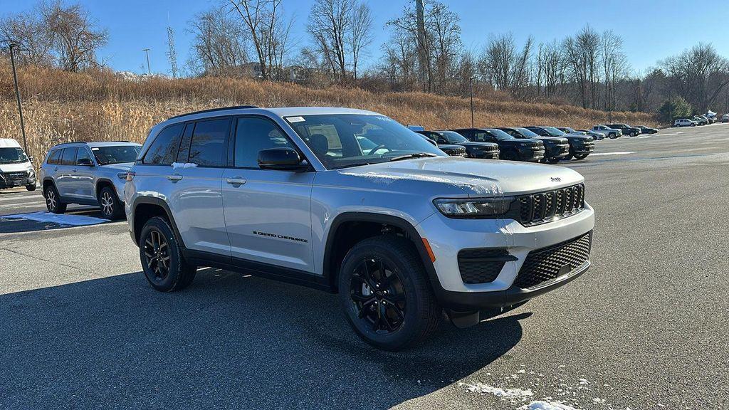 new 2025 Jeep Grand Cherokee car