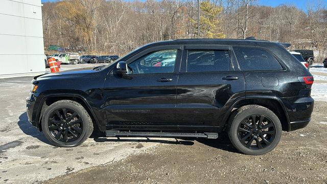 used 2017 Jeep Grand Cherokee car, priced at $16,999