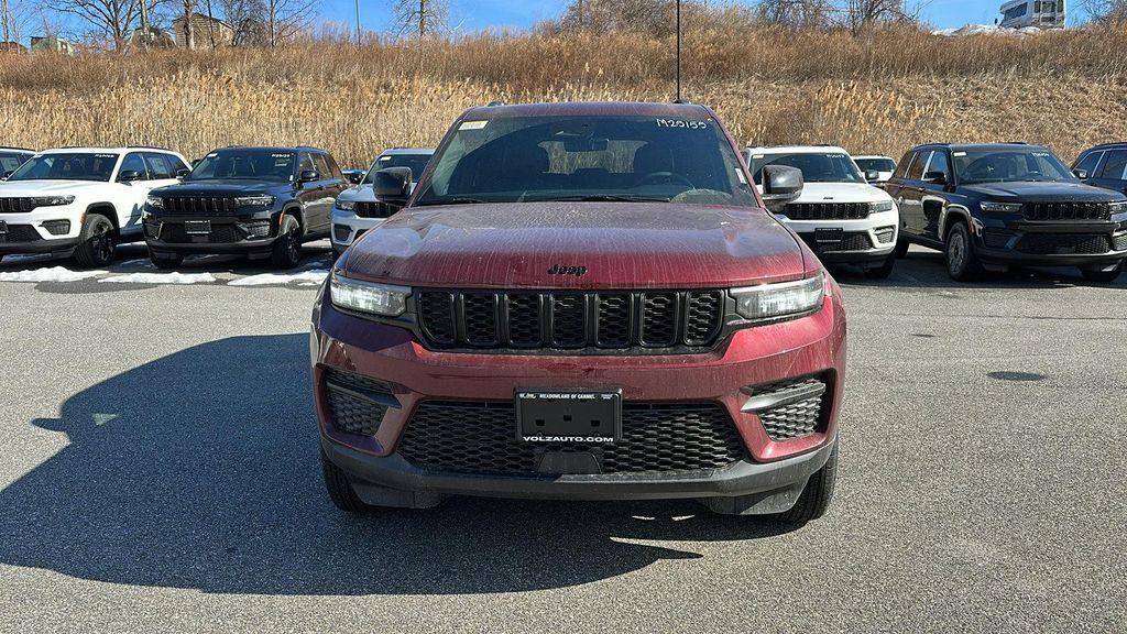 new 2025 Jeep Grand Cherokee car, priced at $46,530