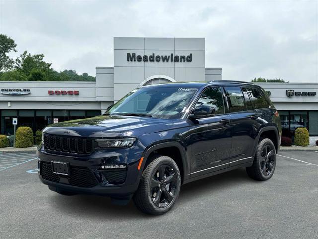 new 2024 Jeep Grand Cherokee car, priced at $54,998