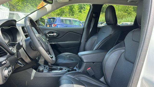 used 2023 Jeep Cherokee car, priced at $24,990