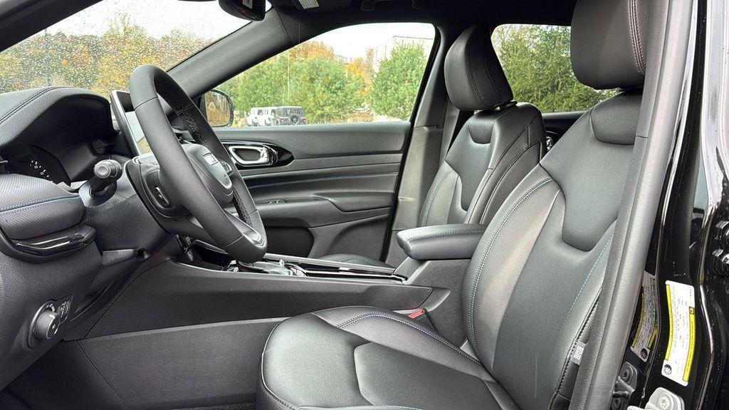 new 2026 Jeep Compass car, priced at $36,598