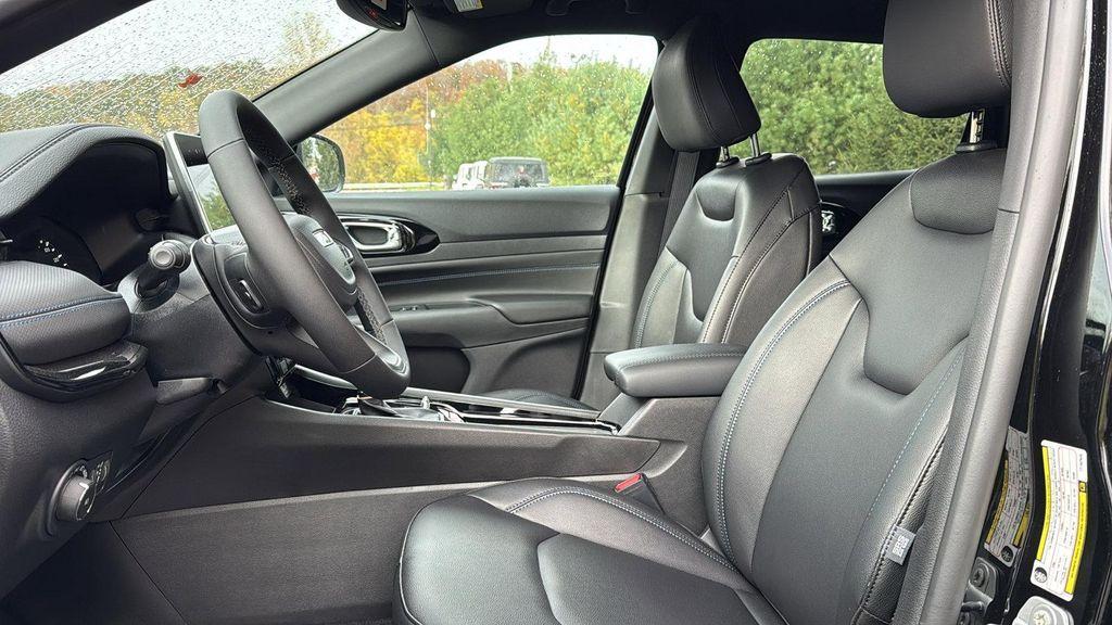 new 2026 Jeep Compass car, priced at $36,598