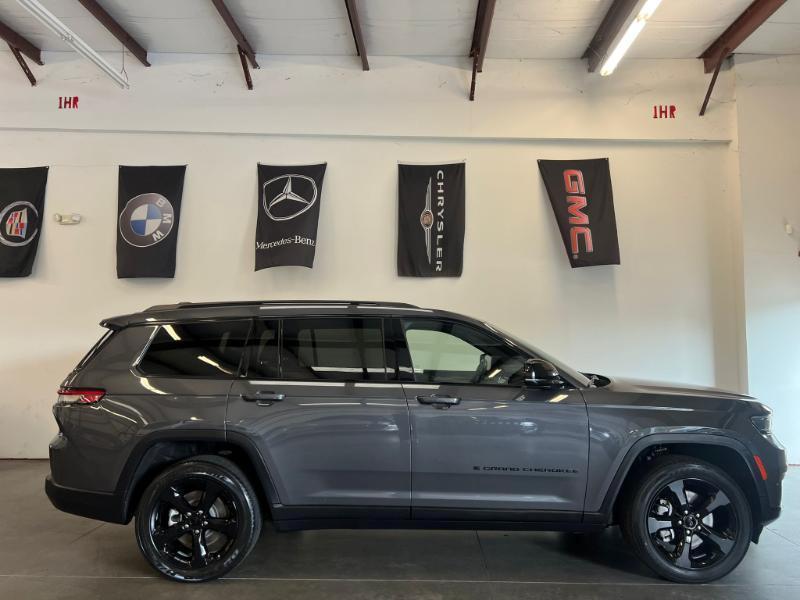 used 2021 Jeep Grand Cherokee L car, priced at $32,990