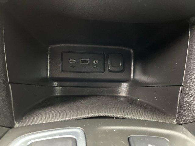 used 2022 Chevrolet Equinox car, priced at $21,995
