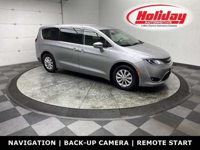 used 2019 Chrysler Pacifica car, priced at $18,995