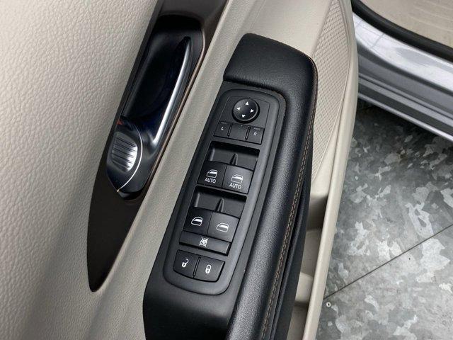 used 2019 Chrysler Pacifica car, priced at $18,995