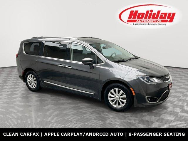 used 2018 Chrysler Pacifica car, priced at $15,995