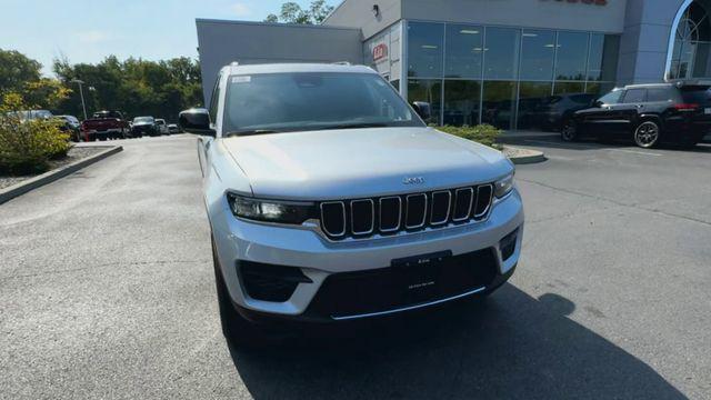 new 2024 Jeep Grand Cherokee car, priced at $36,923