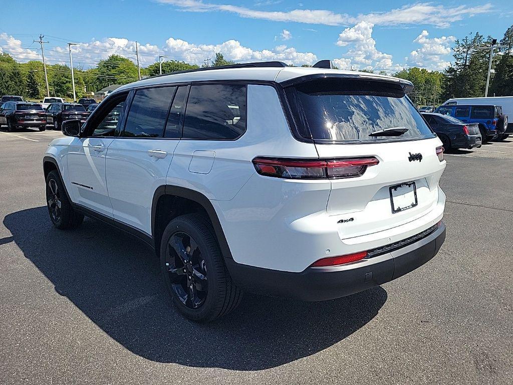 new 2025 Jeep Grand Cherokee L car, priced at $41,795
