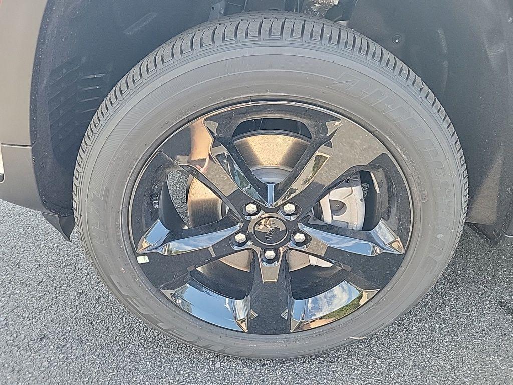 new 2025 Jeep Grand Cherokee L car, priced at $41,795