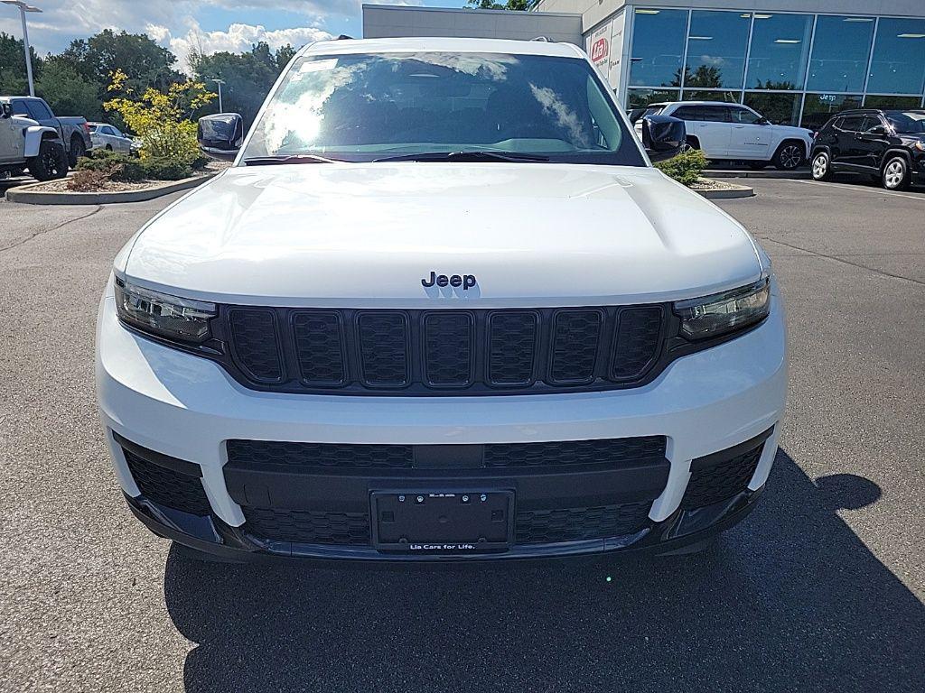 new 2025 Jeep Grand Cherokee L car, priced at $41,795
