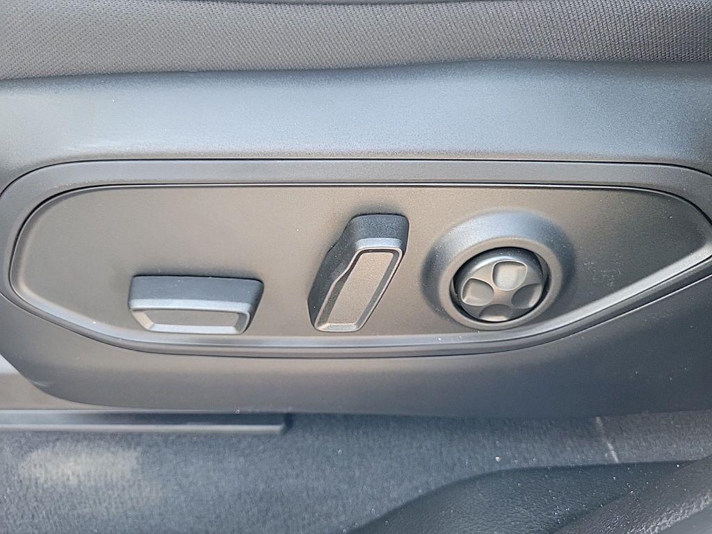 new 2025 Jeep Grand Cherokee L car, priced at $41,795