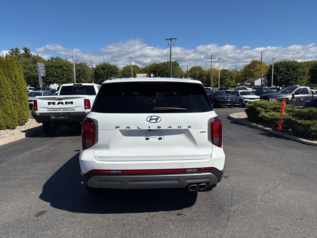 used 2024 Hyundai Palisade car, priced at $33,700