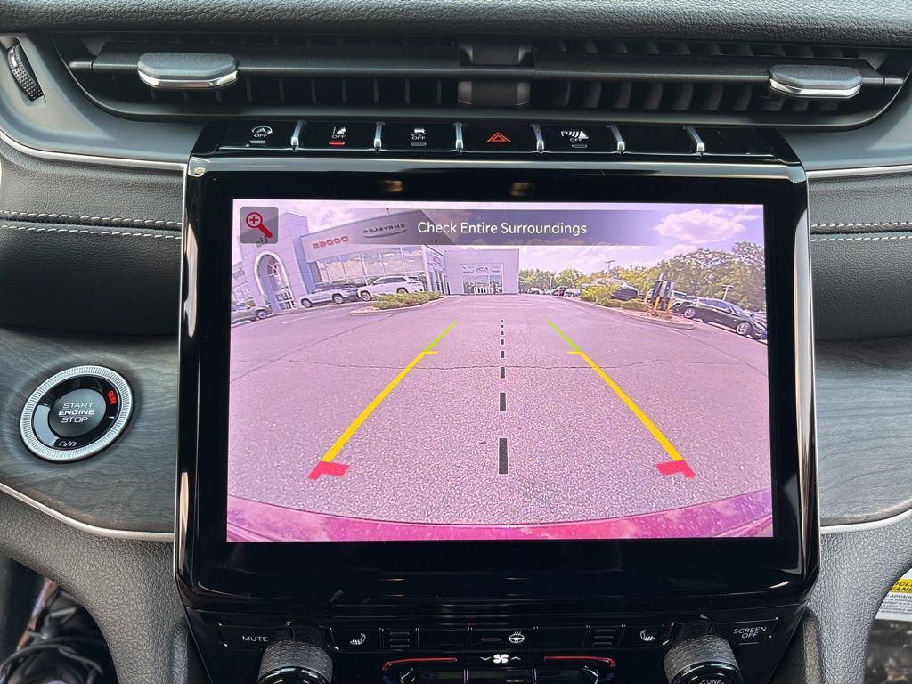 new 2025 Jeep Grand Cherokee car, priced at $47,848