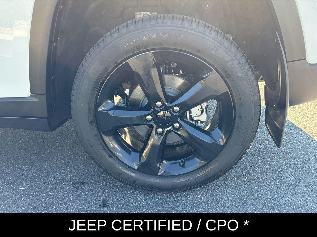 used 2025 Jeep Grand Cherokee car, priced at $42,000