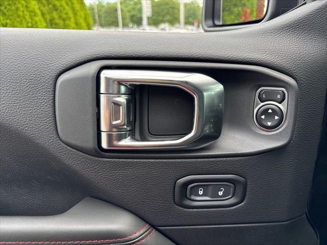 new 2025 Jeep Wrangler car, priced at $58,182