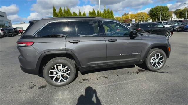 new 2025 Jeep Grand Cherokee car, priced at $50,153