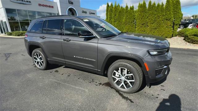 new 2025 Jeep Grand Cherokee car, priced at $50,153