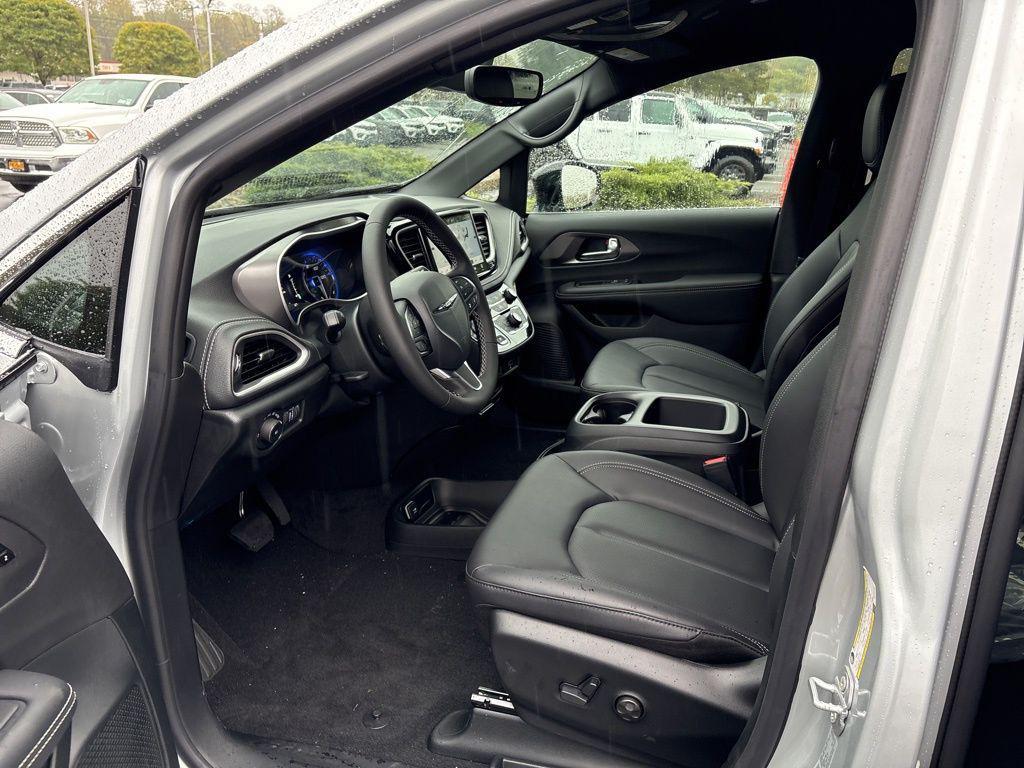 new 2026 Chrysler Pacifica car, priced at $45,597