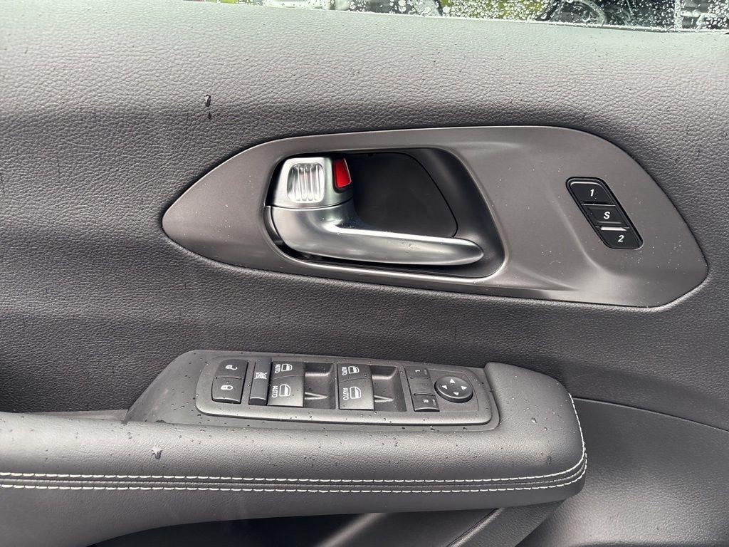 new 2026 Chrysler Pacifica car, priced at $45,597