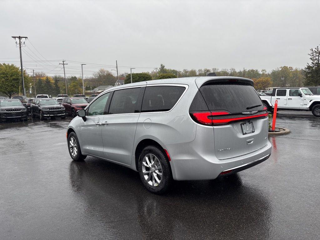 new 2026 Chrysler Pacifica car, priced at $45,597