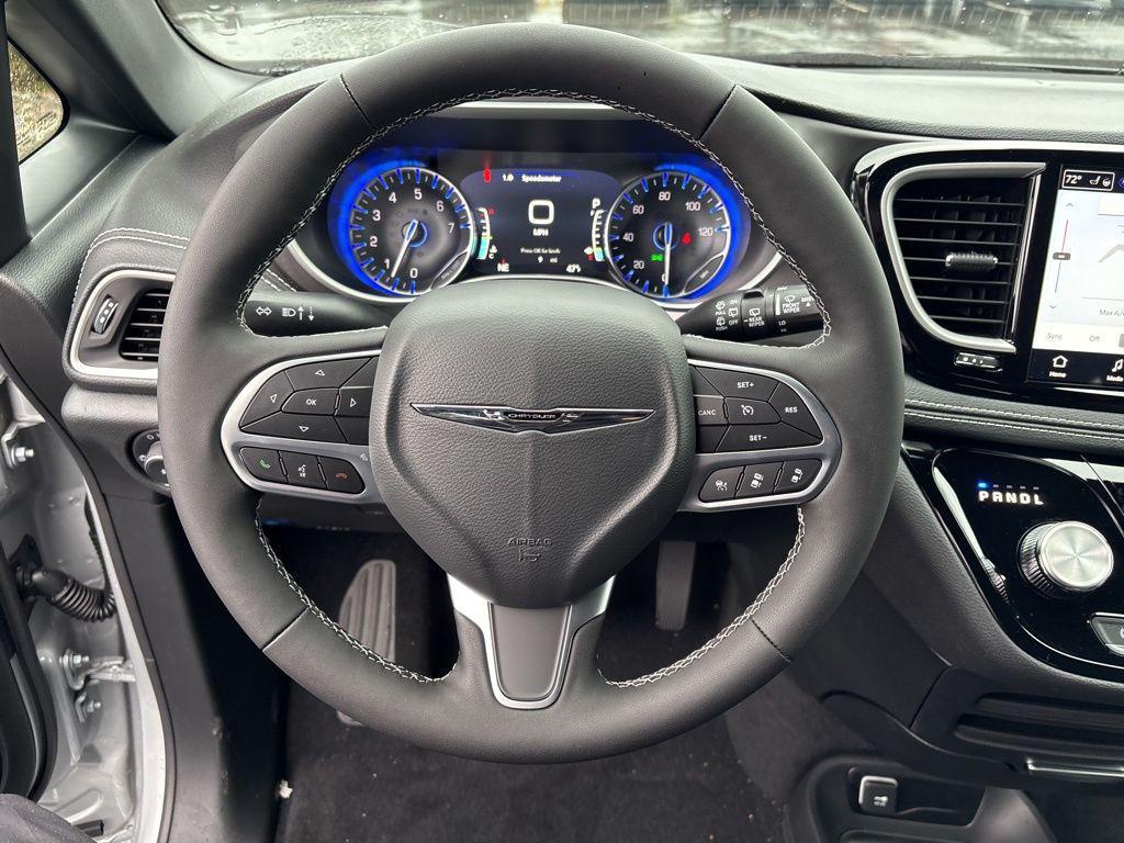 new 2026 Chrysler Pacifica car, priced at $45,597