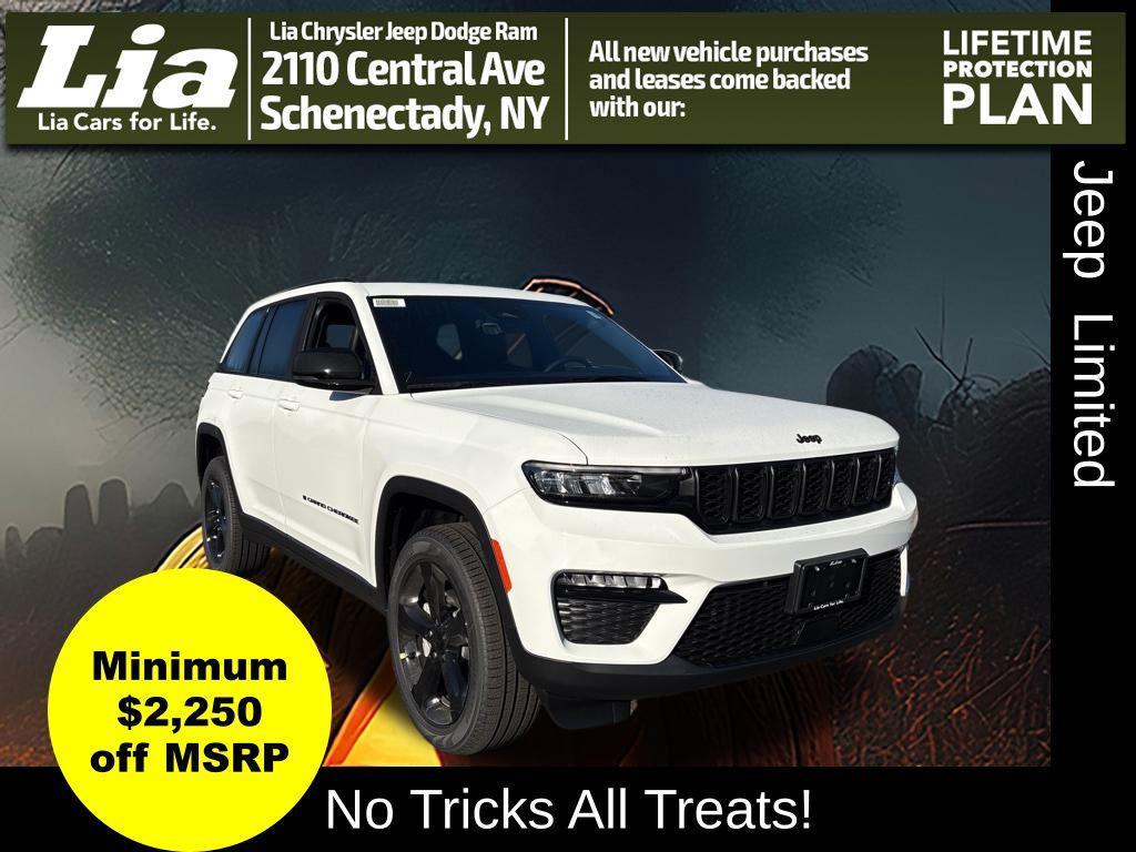 new 2025 Jeep Grand Cherokee car, priced at $45,390
