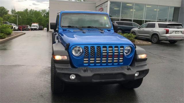 used 2021 Jeep Gladiator car, priced at $33,567