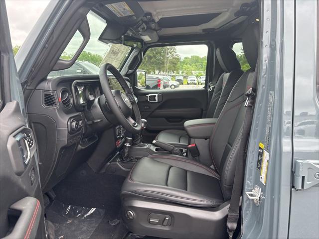 new 2025 Jeep Wrangler car, priced at $57,090