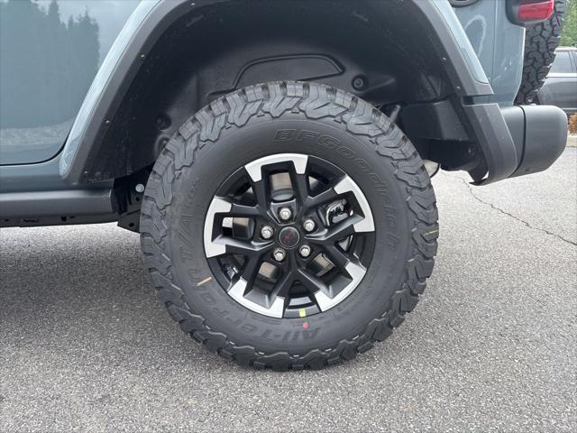 new 2025 Jeep Wrangler car, priced at $57,090